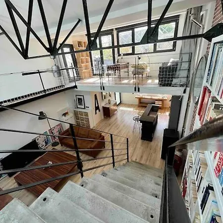 Holiday home Rare ! Loft Atypique Centre-ville Parking Jardin *